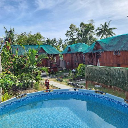 Nirvana Resort & Dive Centre - Моалбоал Екстериор снимка