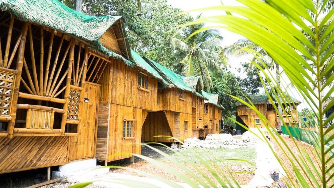 Nirvana Resort & Dive Centre - Моалбоал Екстериор снимка