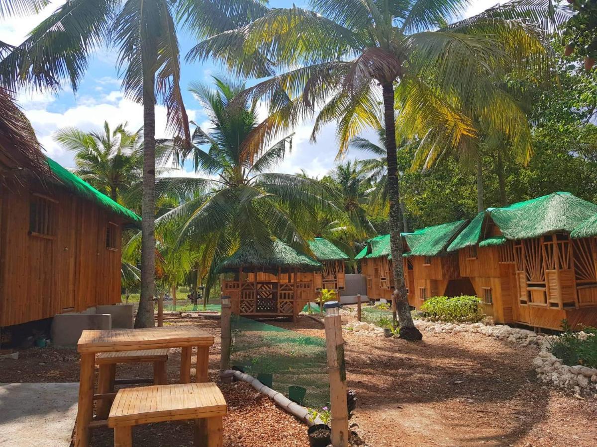 Nirvana Resort & Dive Centre - Моалбоал Екстериор снимка