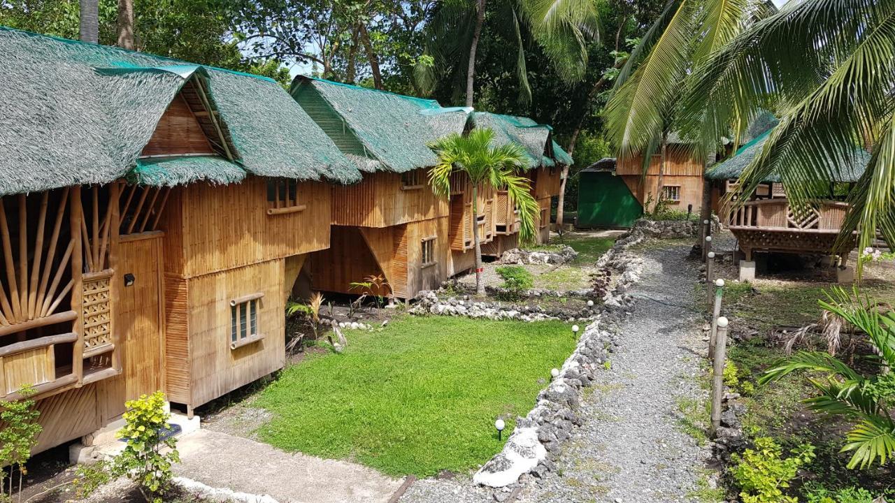 Nirvana Resort & Dive Centre - Моалбоал Екстериор снимка