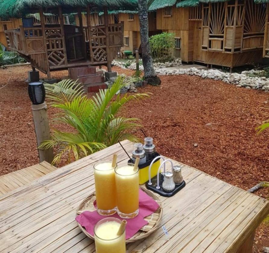 Nirvana Resort & Dive Centre - Моалбоал Екстериор снимка