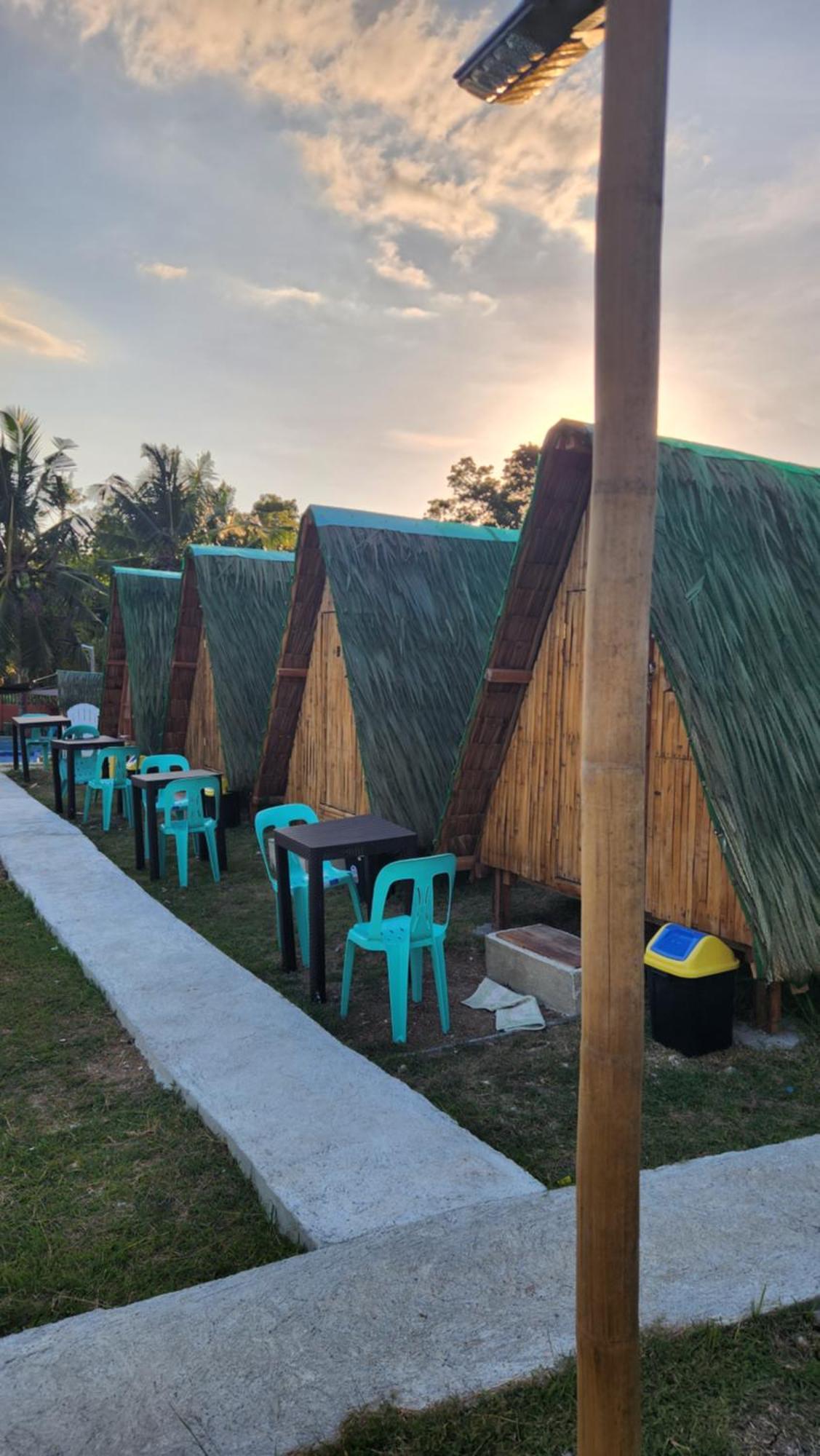 Nirvana Resort & Dive Centre - Моалбоал Екстериор снимка