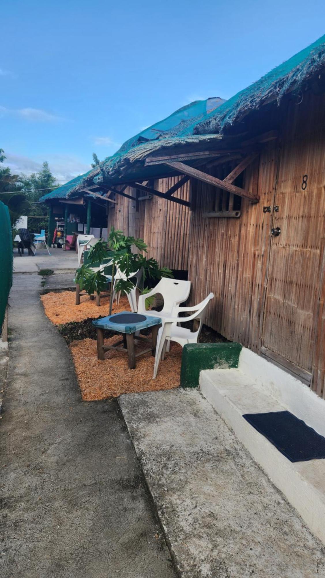 Nirvana Resort & Dive Centre - Моалбоал Екстериор снимка